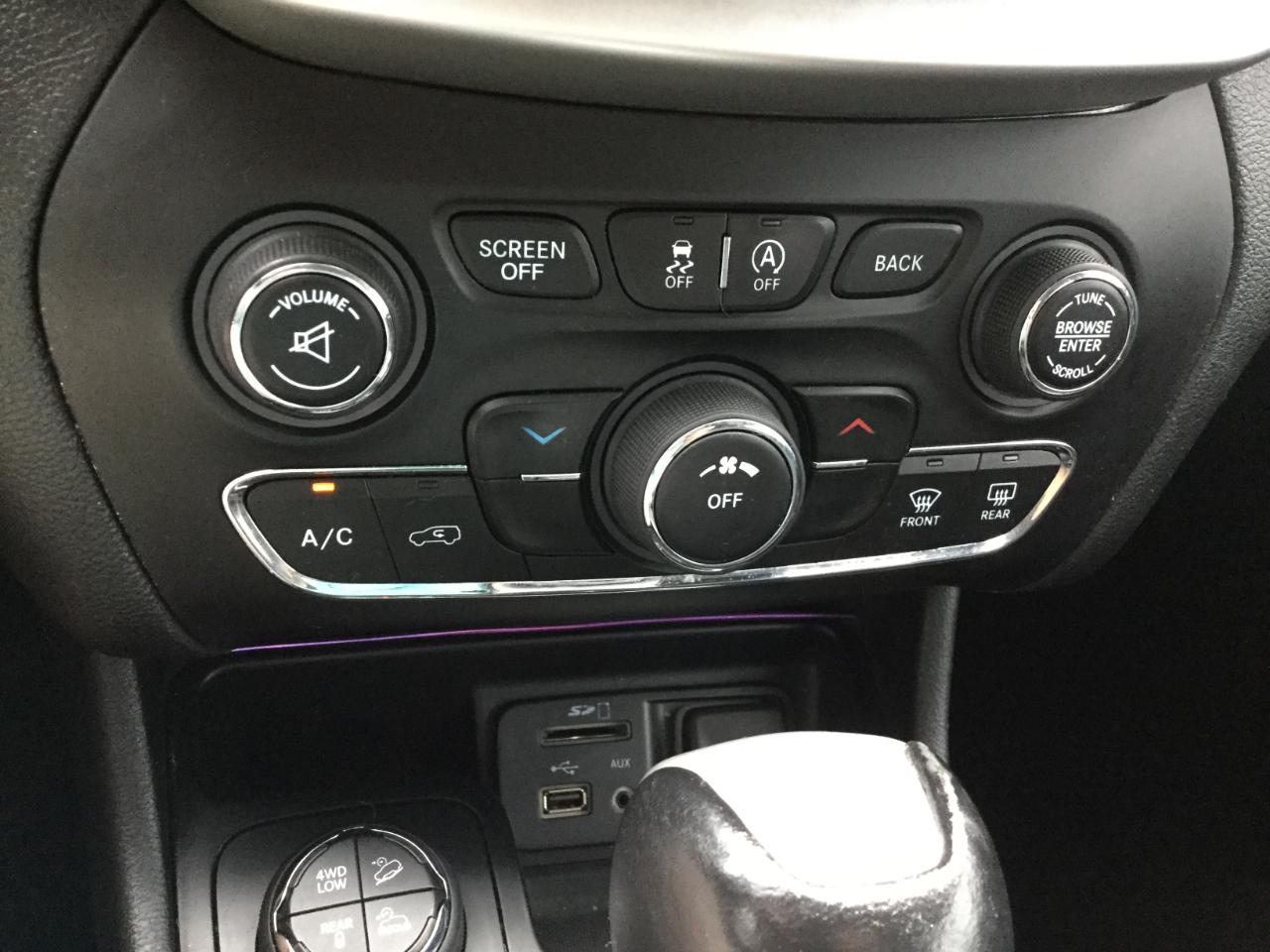 Jeep Cherokee 4WD 4dr Trailhawk 2016