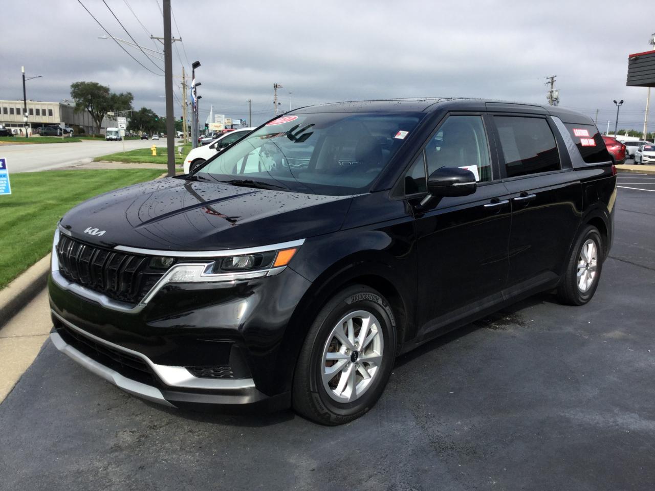 Kia Carnival LXS FWD 2022