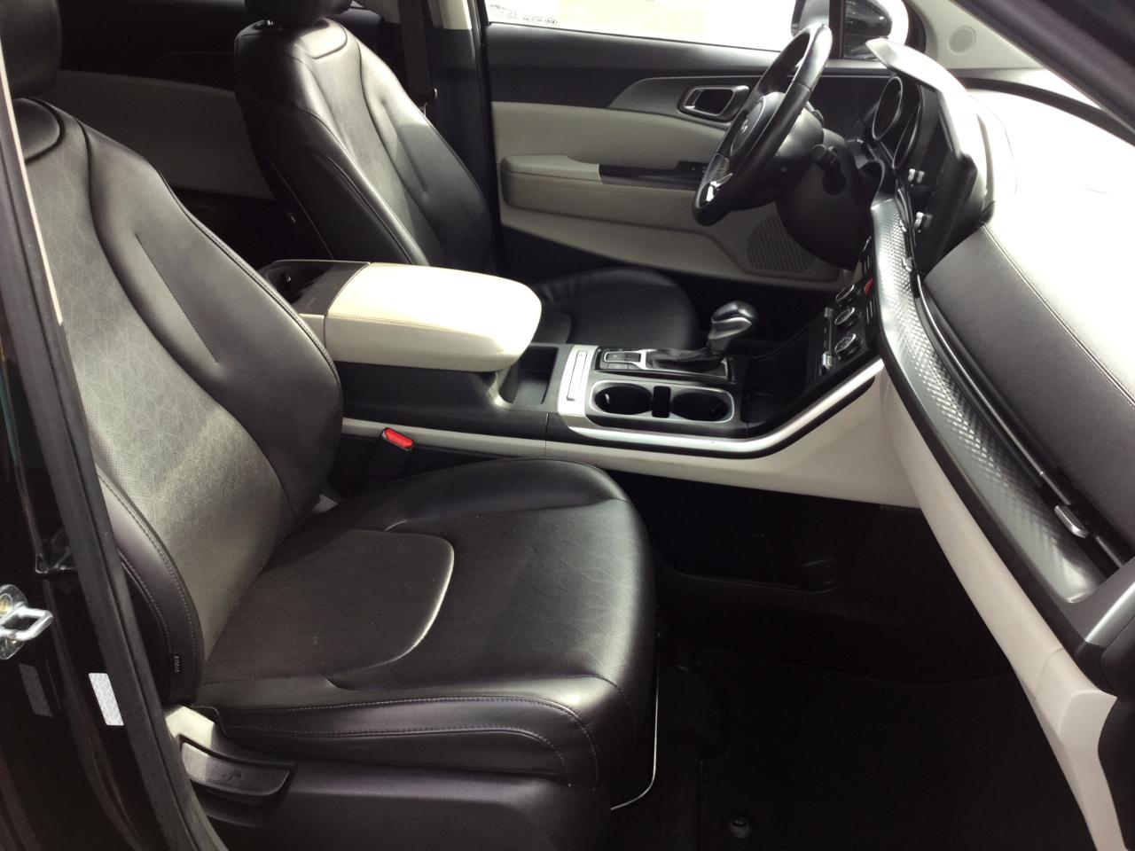 Kia Carnival LXS FWD 2022