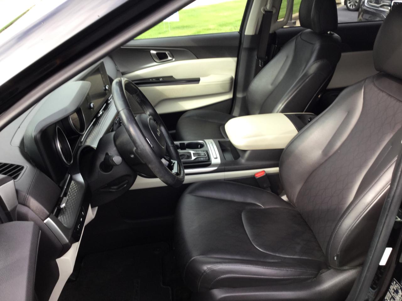 Kia Carnival LXS FWD 2022