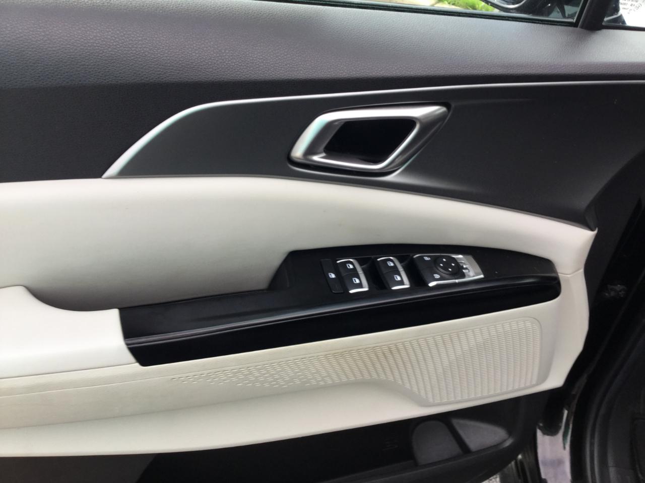 Kia Carnival LXS FWD 2022