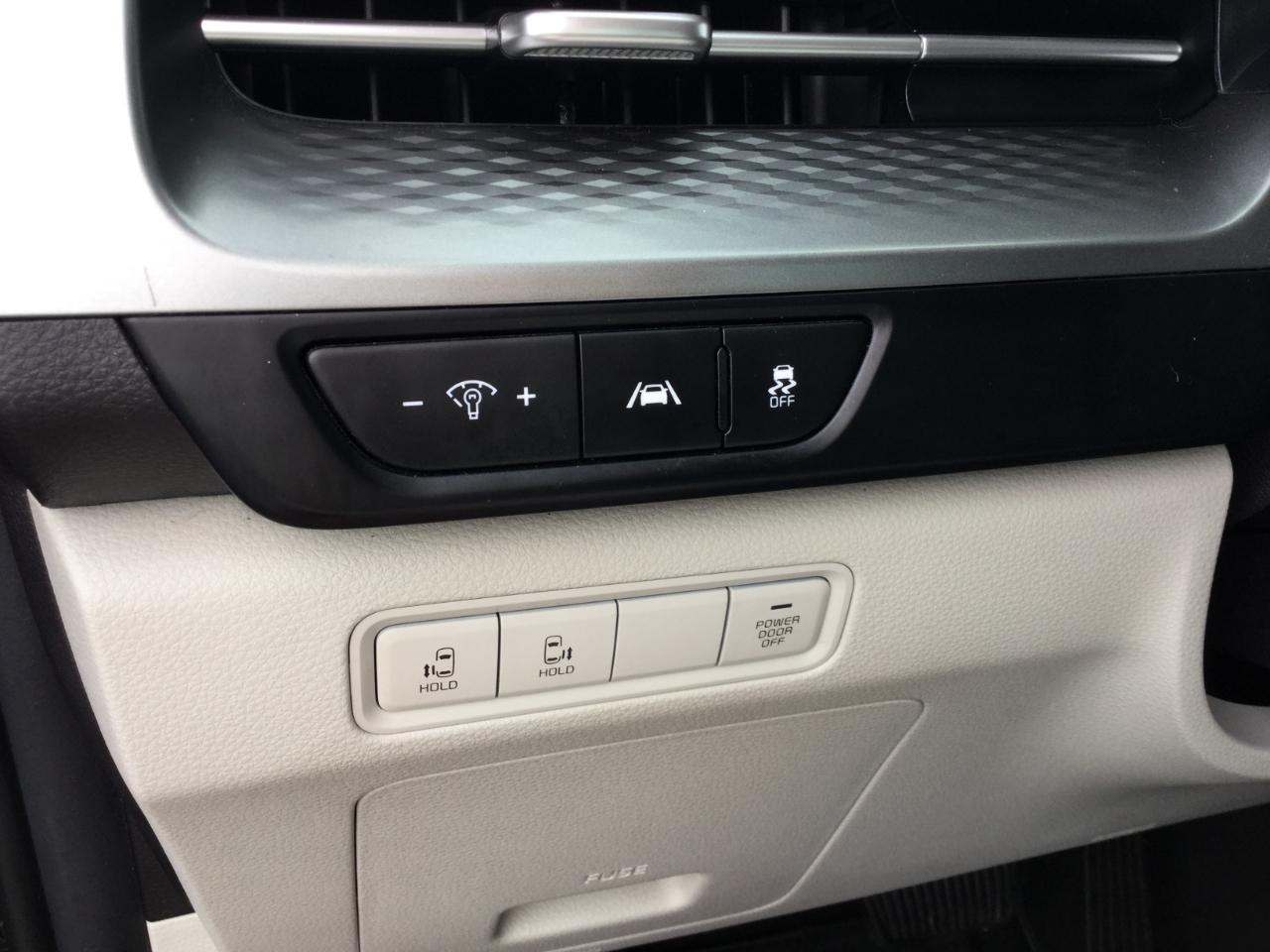 Kia Carnival LXS FWD 2022