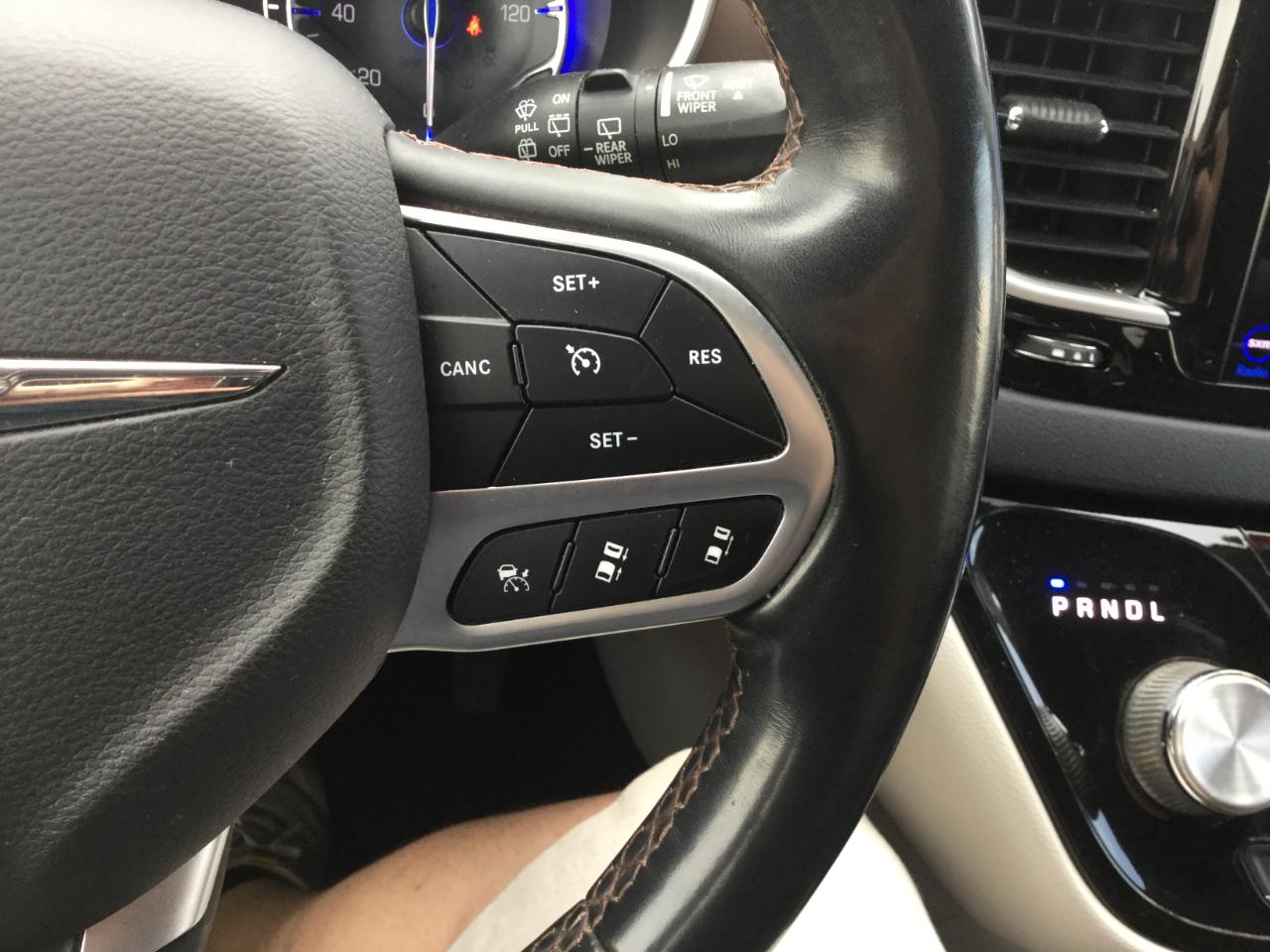 Chrysler Pacifica Touring L FWD 2018