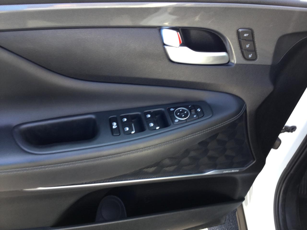 Hyundai Santa Fe Limited AWD 2023