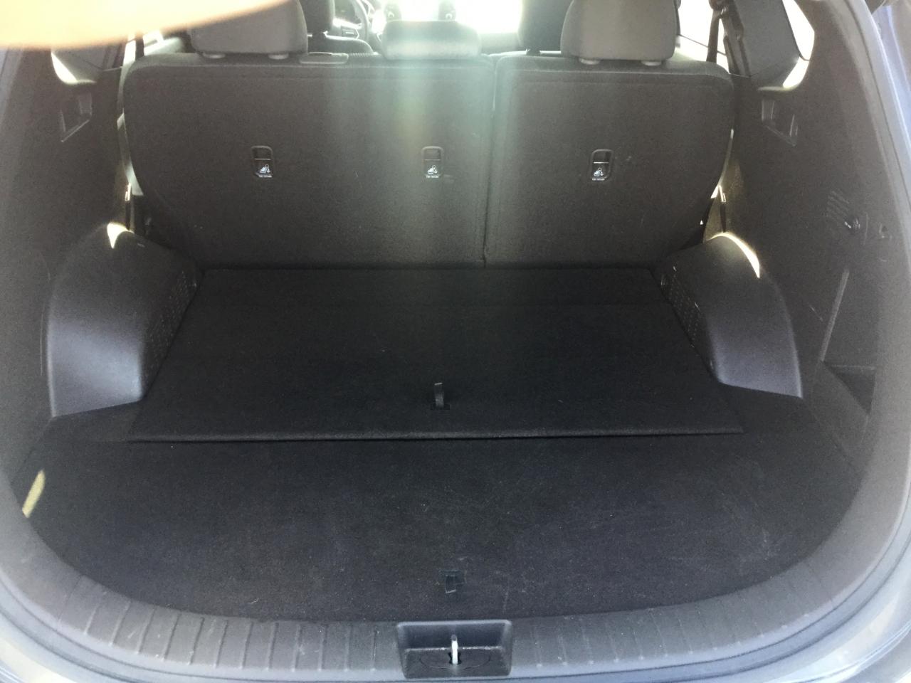 Hyundai Santa Fe SEL 2.4L Auto AWD 2020