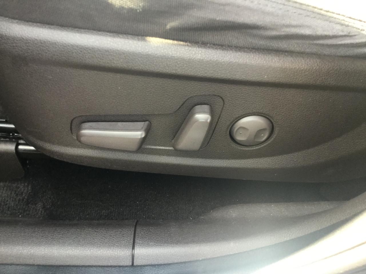 Hyundai Santa Fe SEL 2.4L Auto AWD 2020