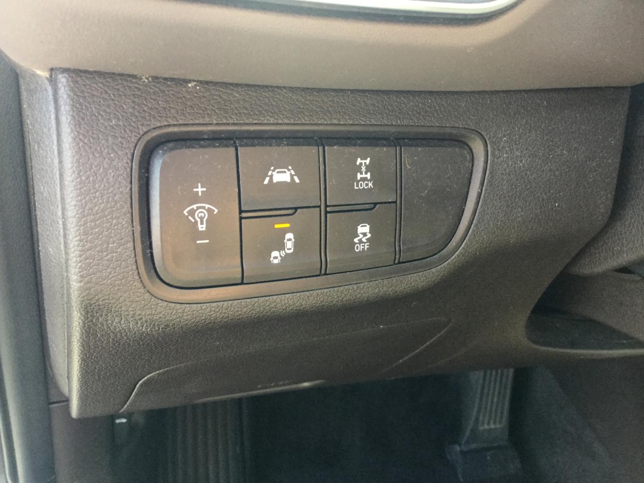 Hyundai Santa Fe SEL 2.4L Auto AWD 2020