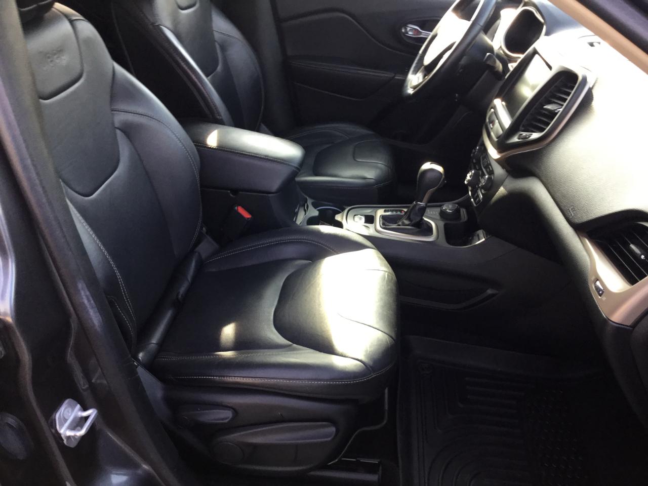 Jeep Cherokee 4WD 4dr Limited 2015