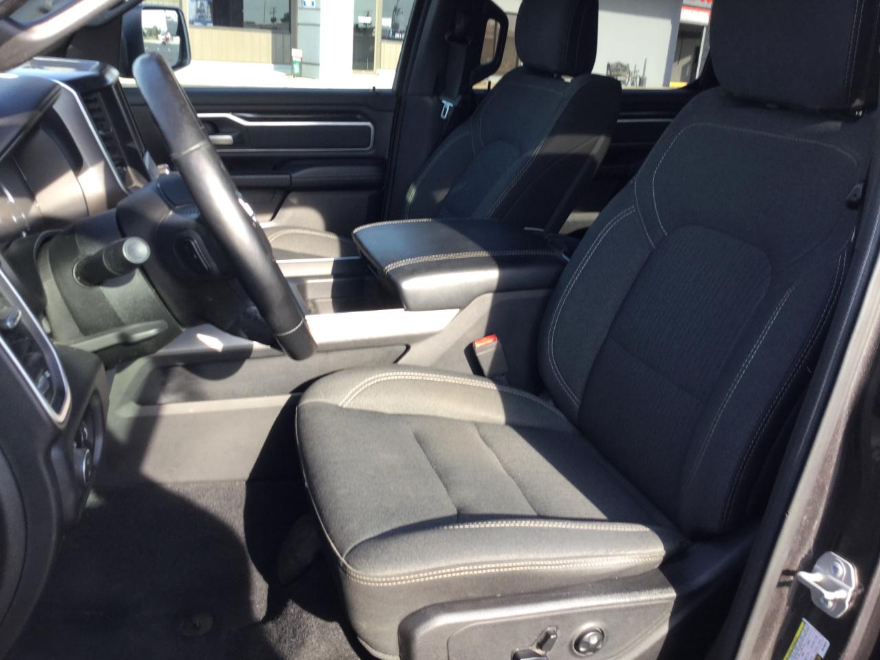 RAM 1500 Big Horn/Lone Star 4x4 Crew Cab 5'7" Box 2019