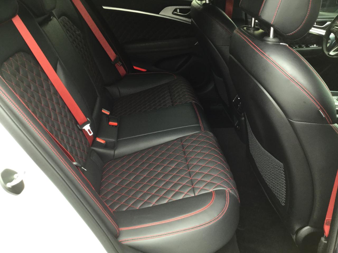 Genesis G70 3.3T AWD 2022