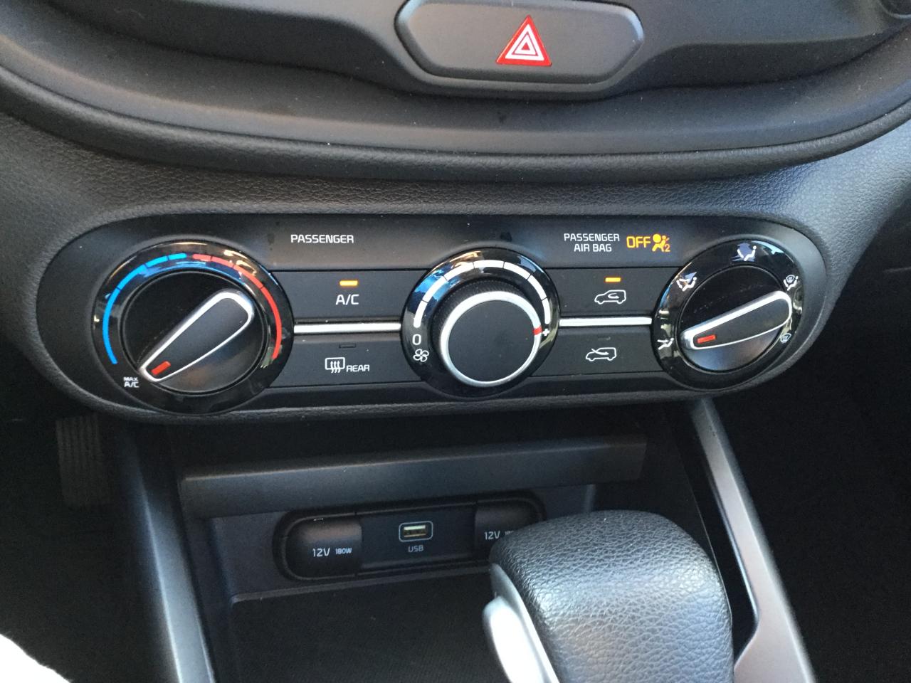 Kia Soul LX IVT 2024