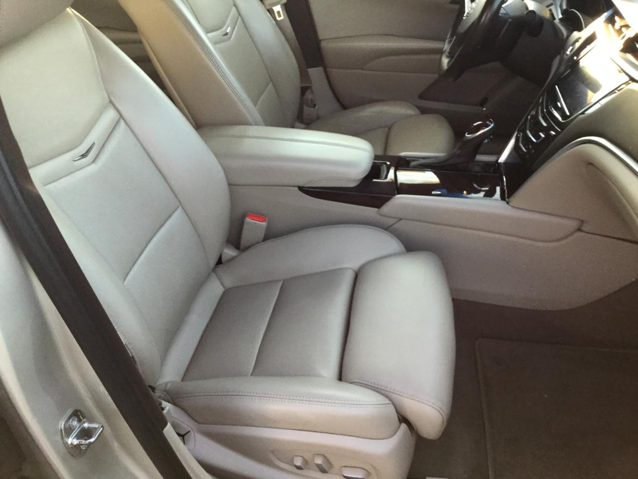 Cadillac XTS 4dr Sdn Luxury FWD 2014