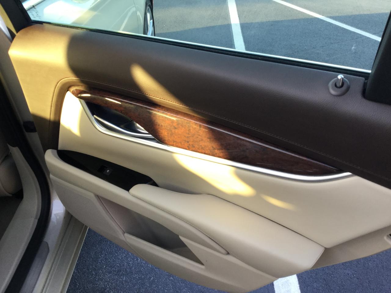 Cadillac XTS 4dr Sdn Luxury FWD 2014