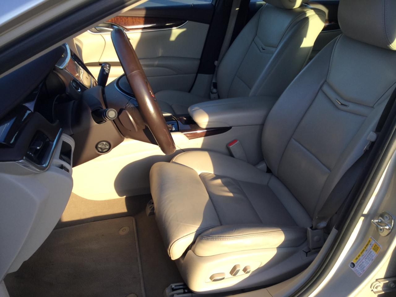 Cadillac XTS 4dr Sdn Luxury FWD 2014