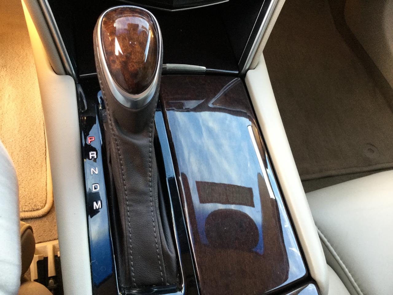 Cadillac XTS 4dr Sdn Luxury FWD 2014