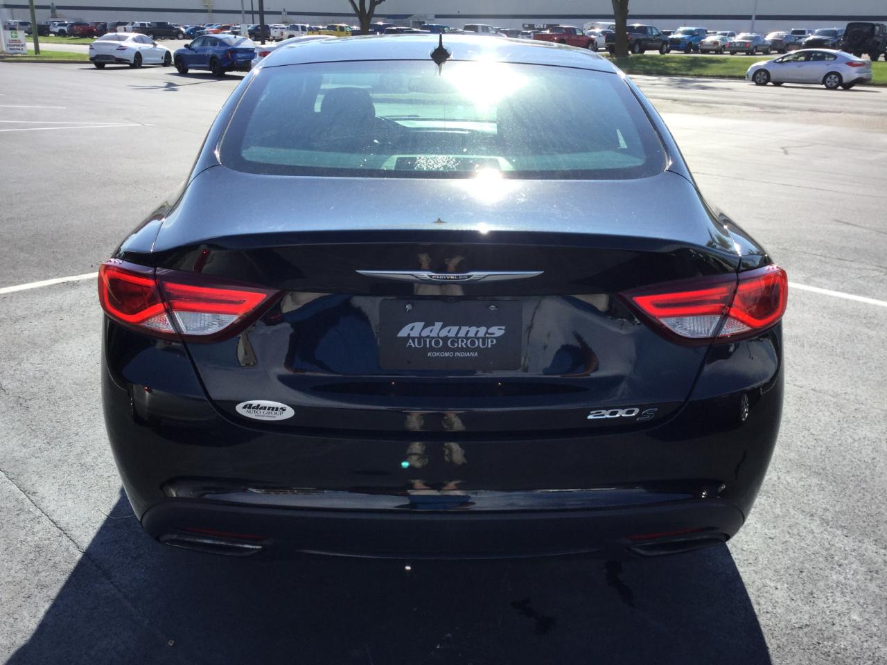 Chrysler 200 200S FWD 2017