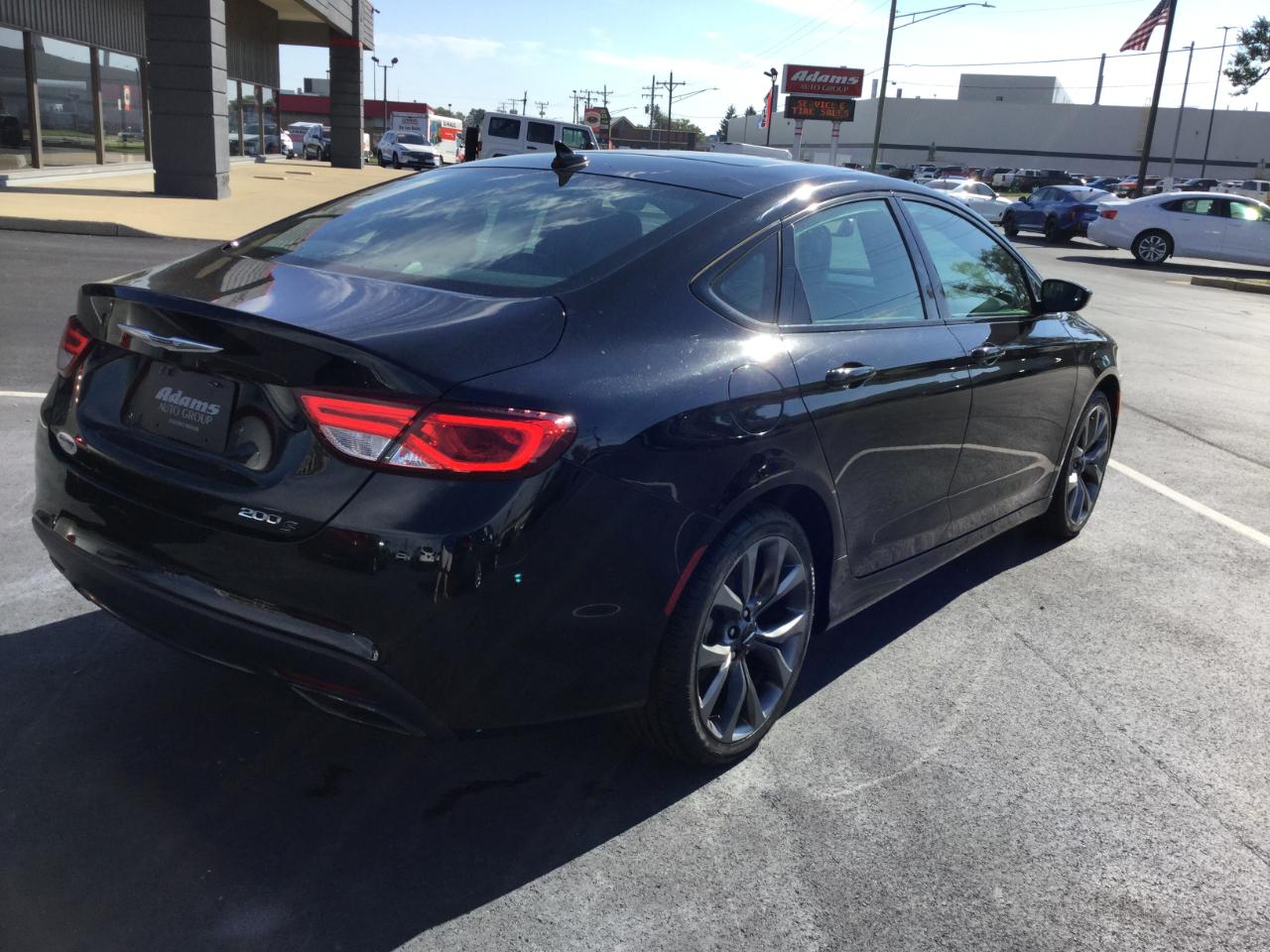 Chrysler 200 200S FWD 2017