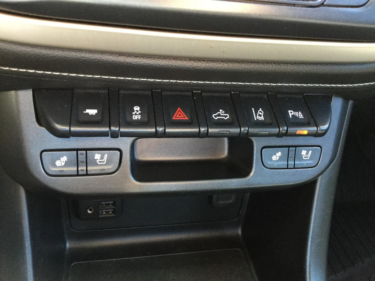 GMC Canyon 4WD Crew Cab 128.3" Denali 2019