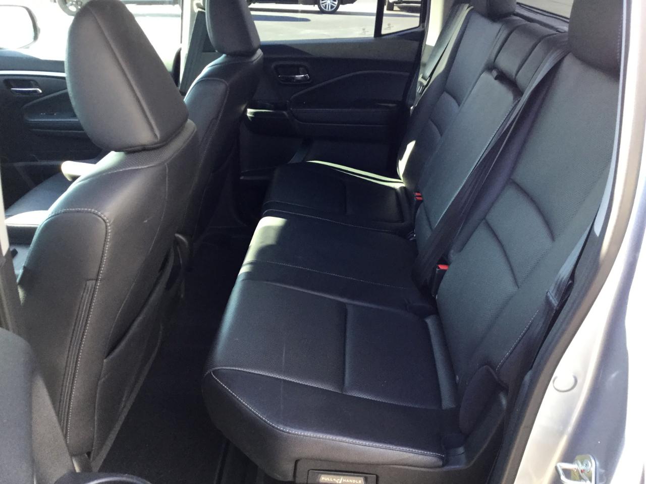 Honda Ridgeline RTL-T 4x4 Crew Cab 5.3' Bed 2017