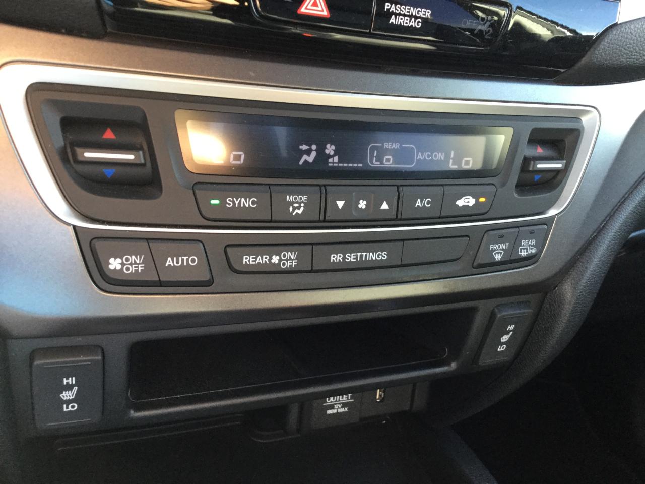Honda Ridgeline RTL-T 4x4 Crew Cab 5.3' Bed 2017