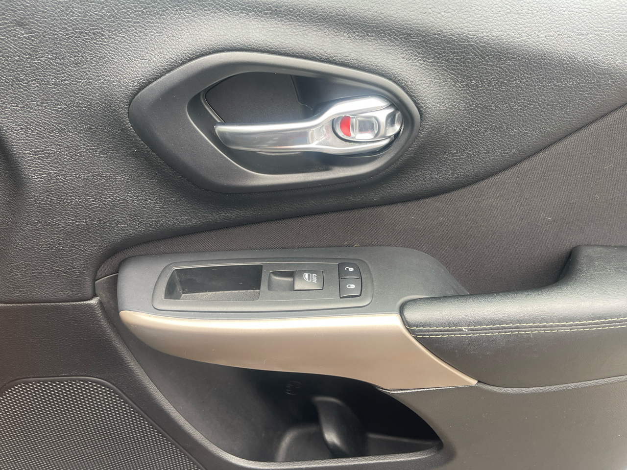 Jeep Cherokee Latitude 4x4 2017