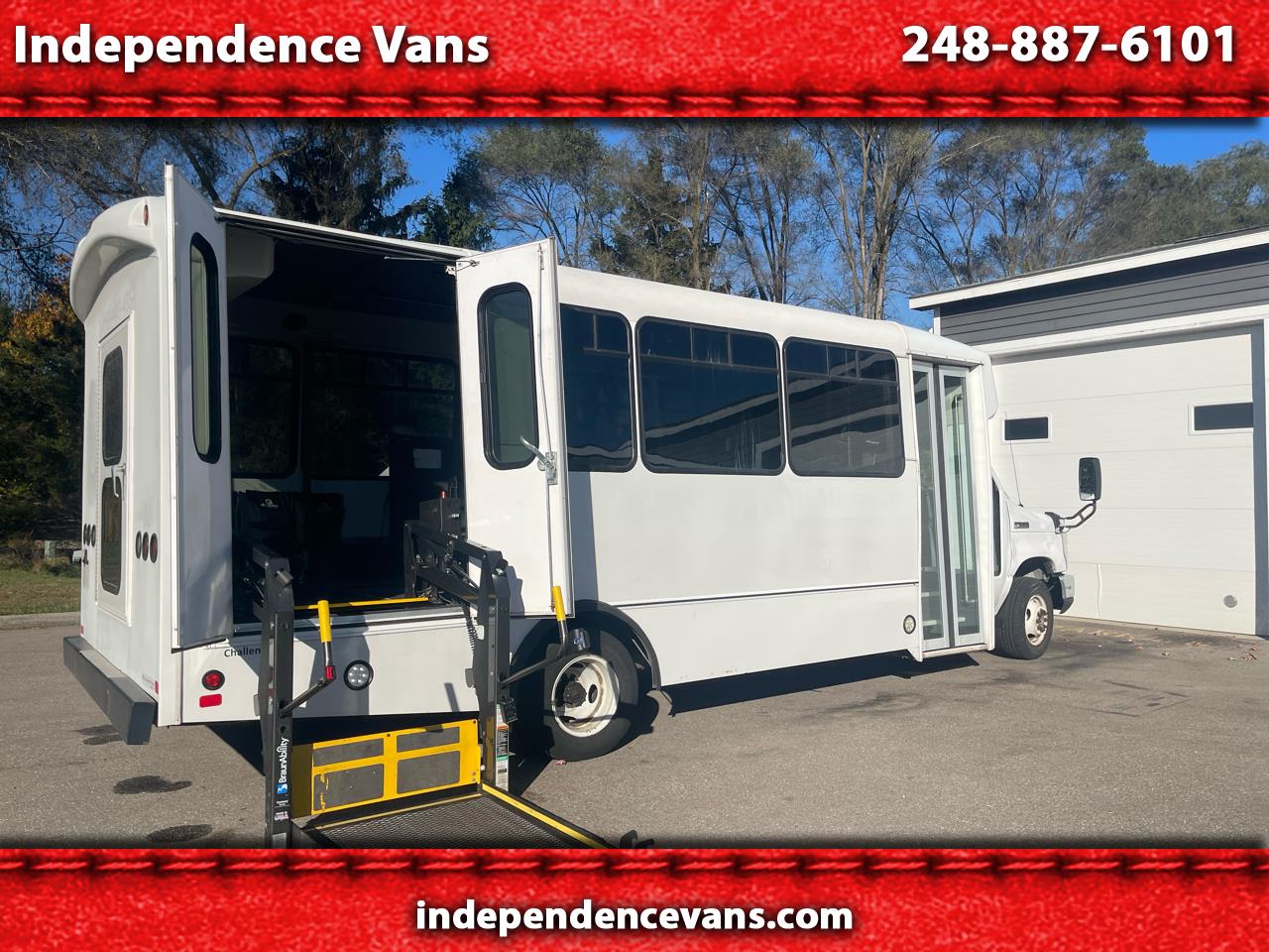 2019 Ford E-Series Cutaway E-450 DRW 158" WB