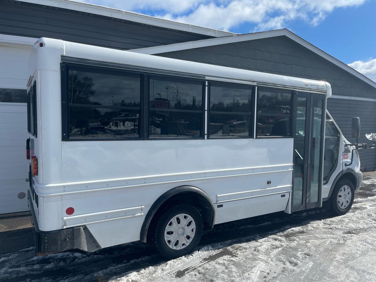 Ford Transit Cutaway T-250 SRW 138" WB 9000 GVWR 2017