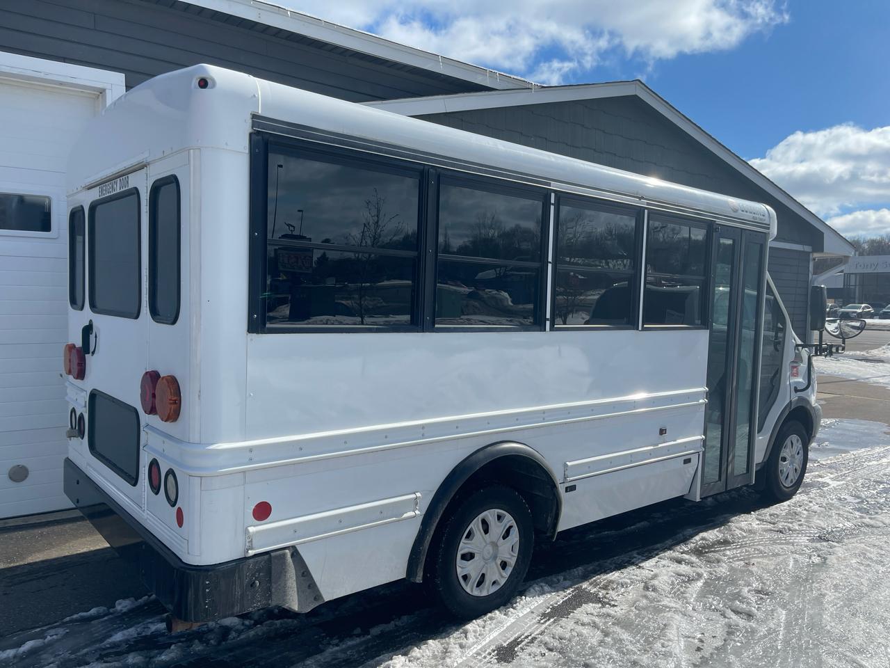 Ford Transit Cutaway T-250 SRW 138" WB 9000 GVWR 2017