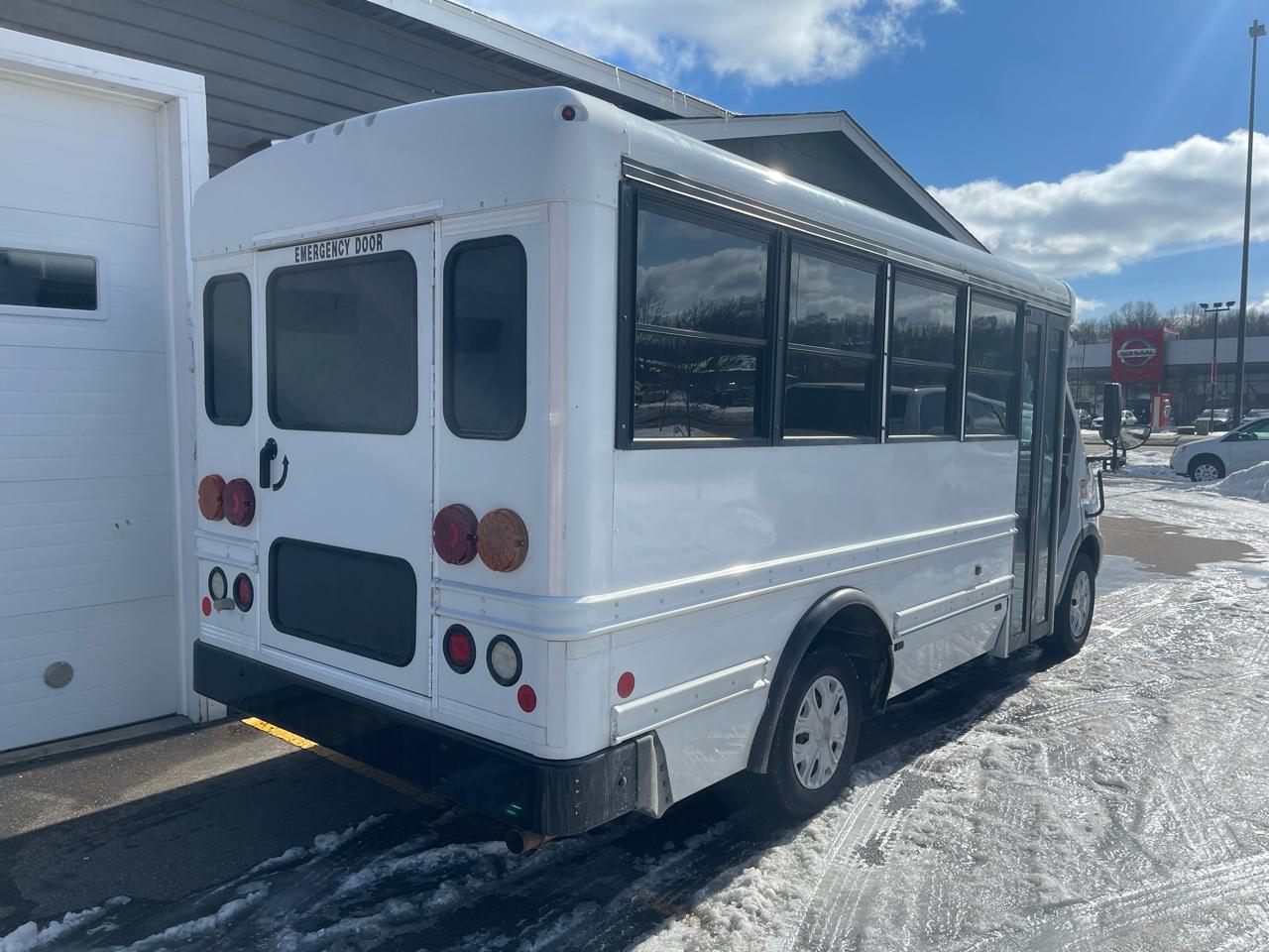 Ford Transit Cutaway T-250 SRW 138" WB 9000 GVWR 2017