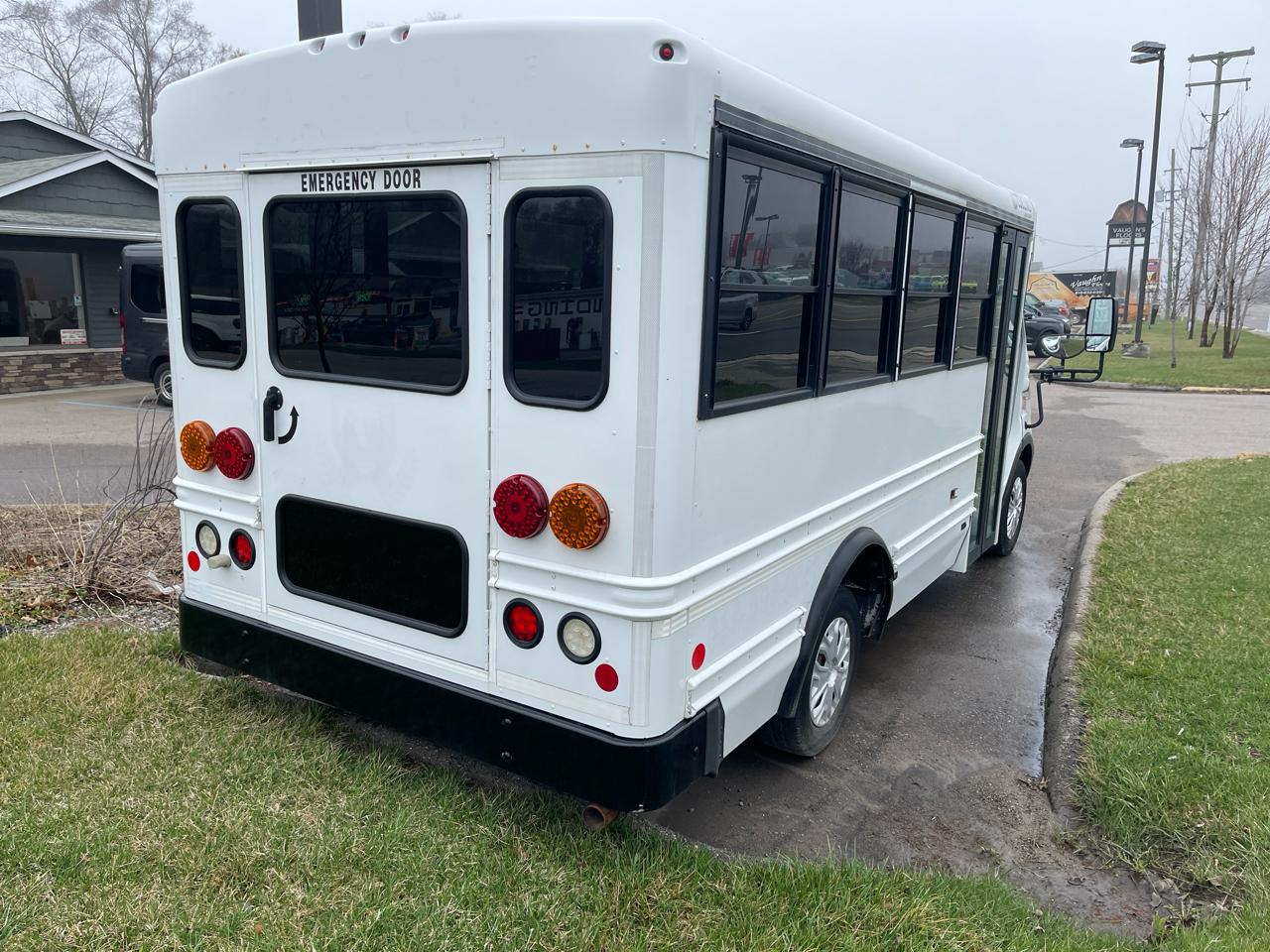 Ford Transit Cutaway T-250 SRW 138" WB 9000 GVWR 2017