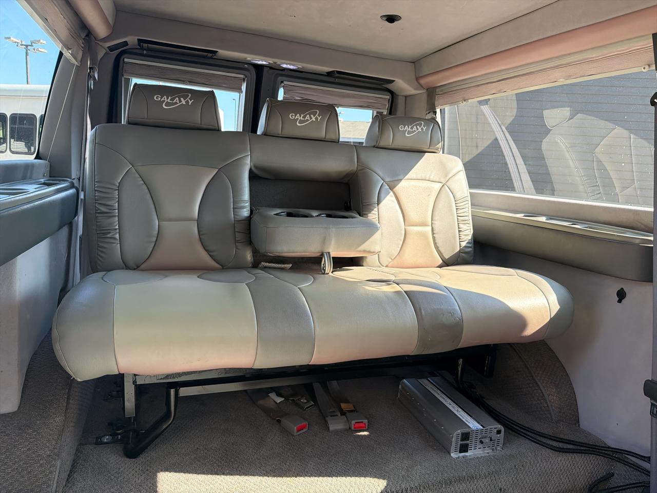 Ford E-Series Passenger Van  2014