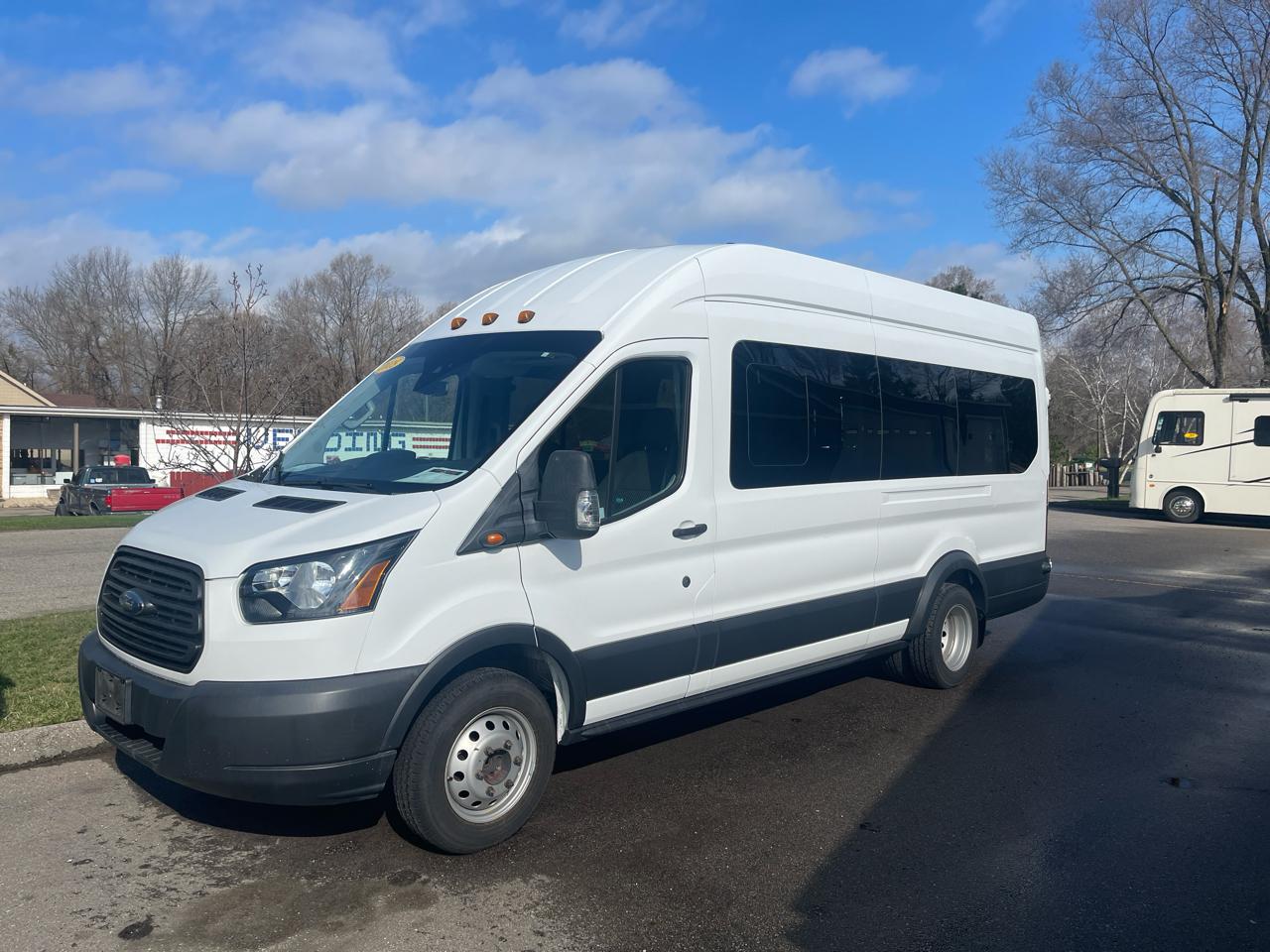 Ford Transit Passenger Wagon T-350 148" EL High Roof XL Sliding RH Dr DRW 2018