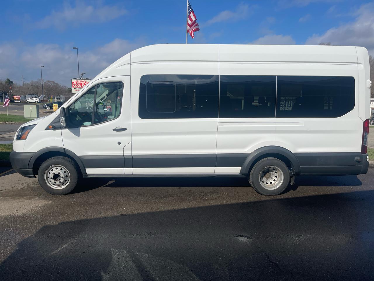 Ford Transit Passenger Wagon T-350 148" EL High Roof XL Sliding RH Dr DRW 2018