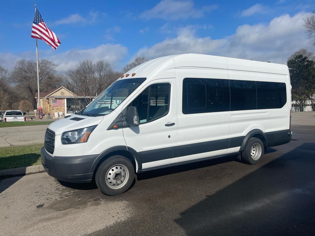 Ford Transit Passenger Wagon T-350 148" EL High Roof XL Sliding RH Dr DRW 2018