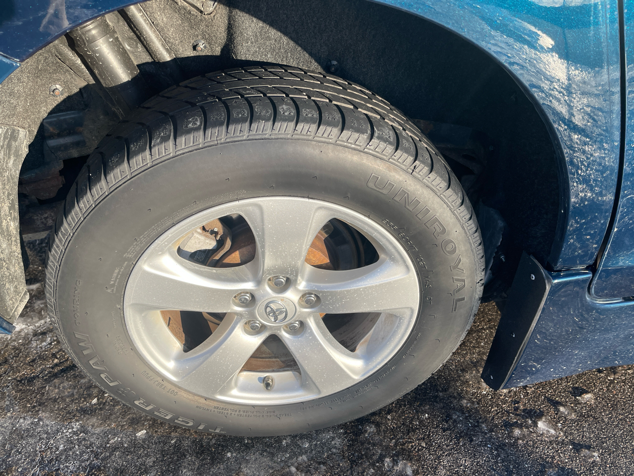 Toyota Sienna 5dr 7-Pass Van V6 LE AAS FWD (Natl) 2012