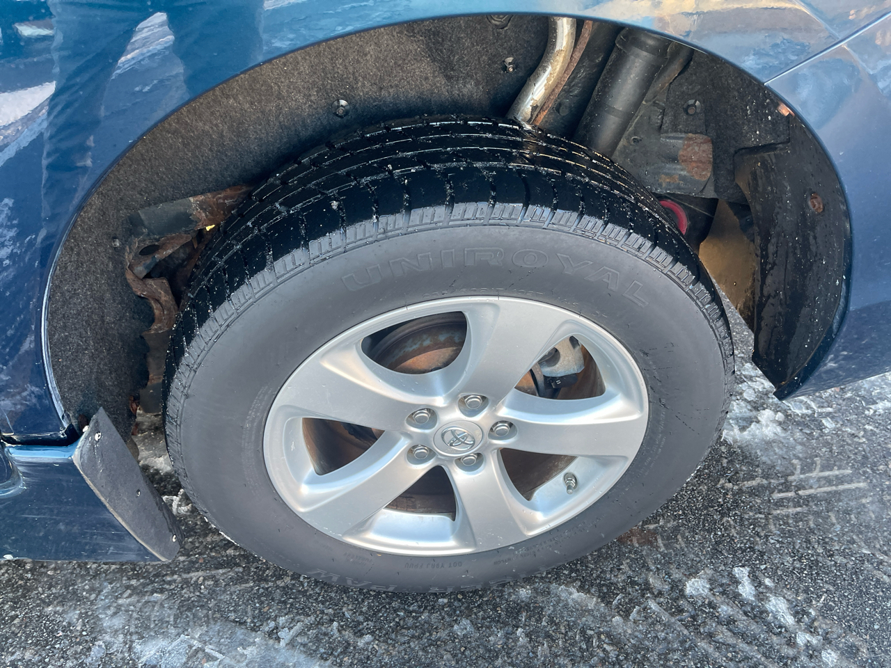 Toyota Sienna 5dr 7-Pass Van V6 LE AAS FWD (Natl) 2012