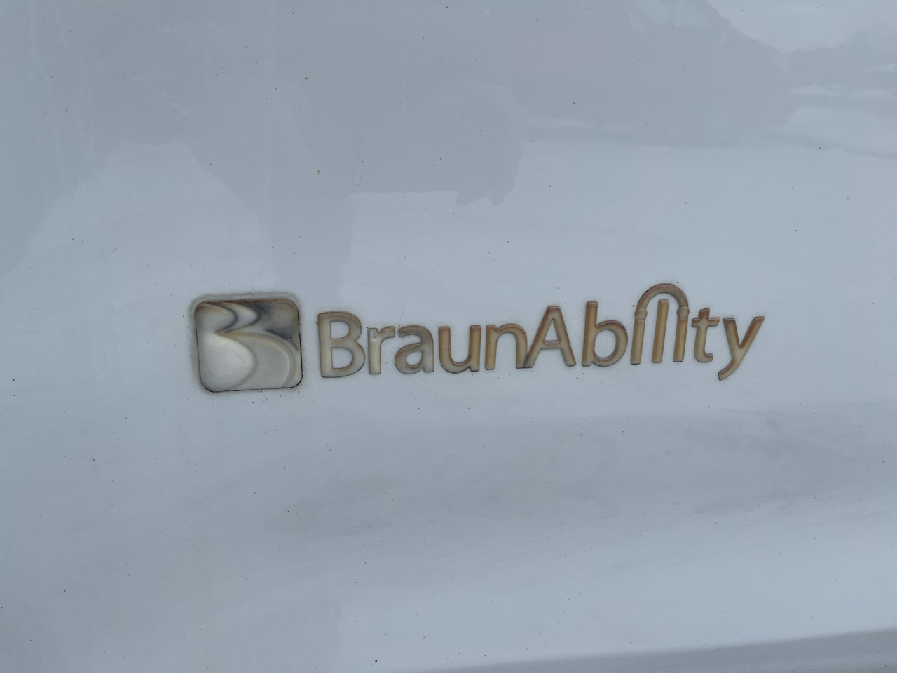 Toyota Sienna 5dr 7-Pass Van V6 FWD (Natl) 2012