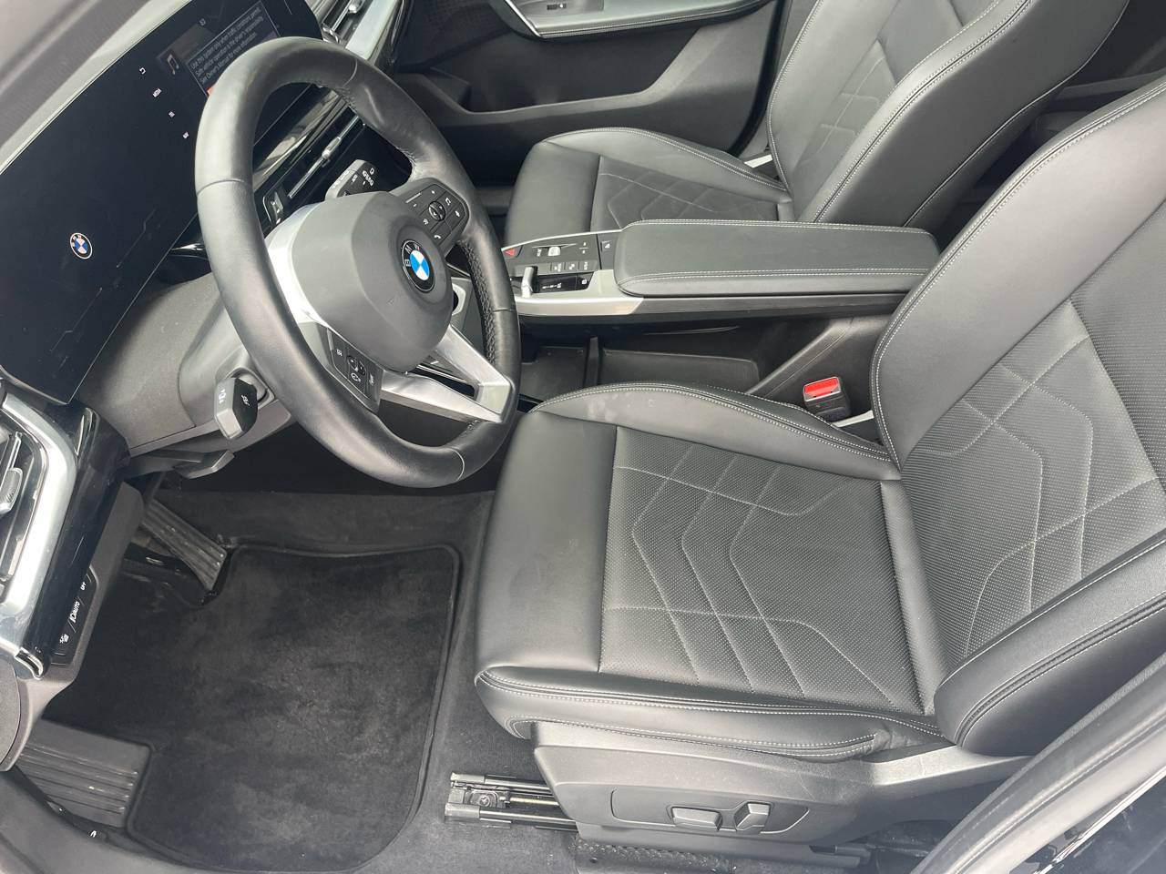 BMW X1 xDrive28i Sports Activity Vehicle 2025