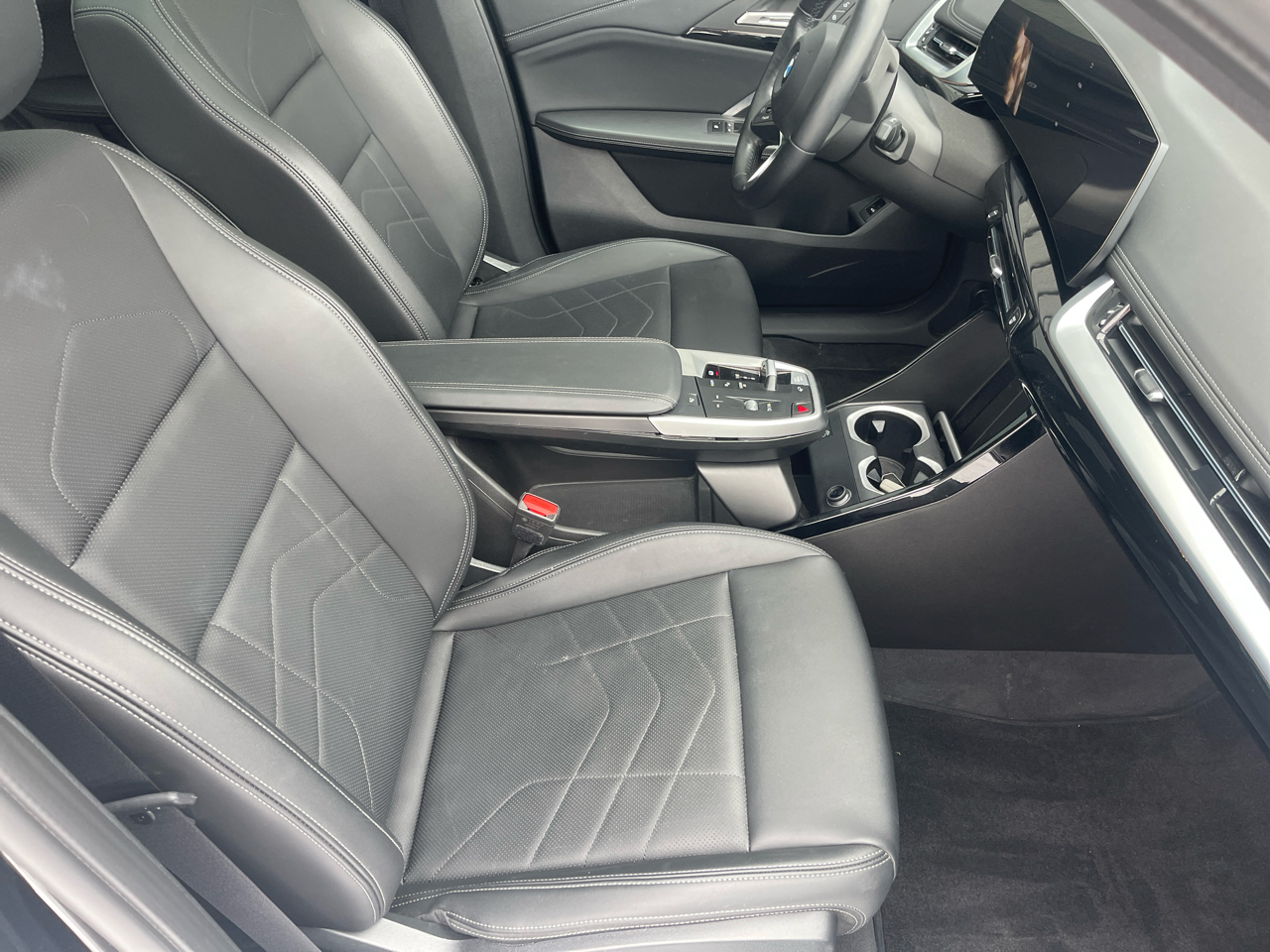 BMW X1 xDrive28i Sports Activity Vehicle 2025