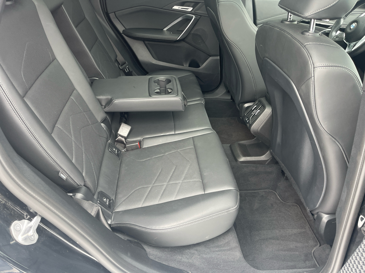 BMW X1 xDrive28i Sports Activity Vehicle 2025