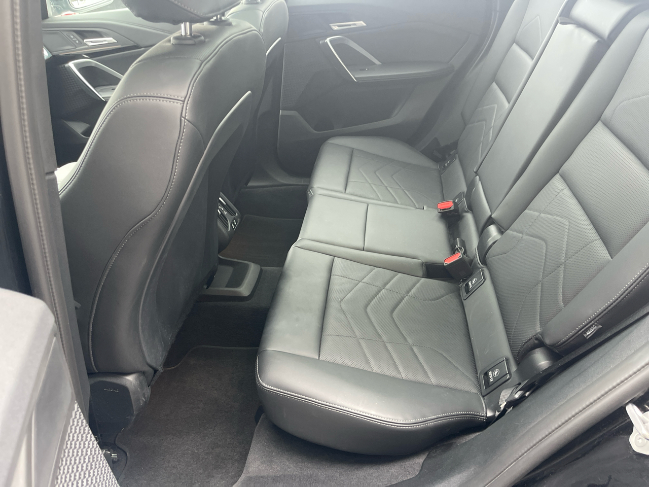 BMW X1 xDrive28i Sports Activity Vehicle 2025