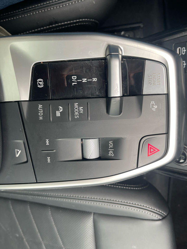 BMW X1 xDrive28i Sports Activity Vehicle 2025