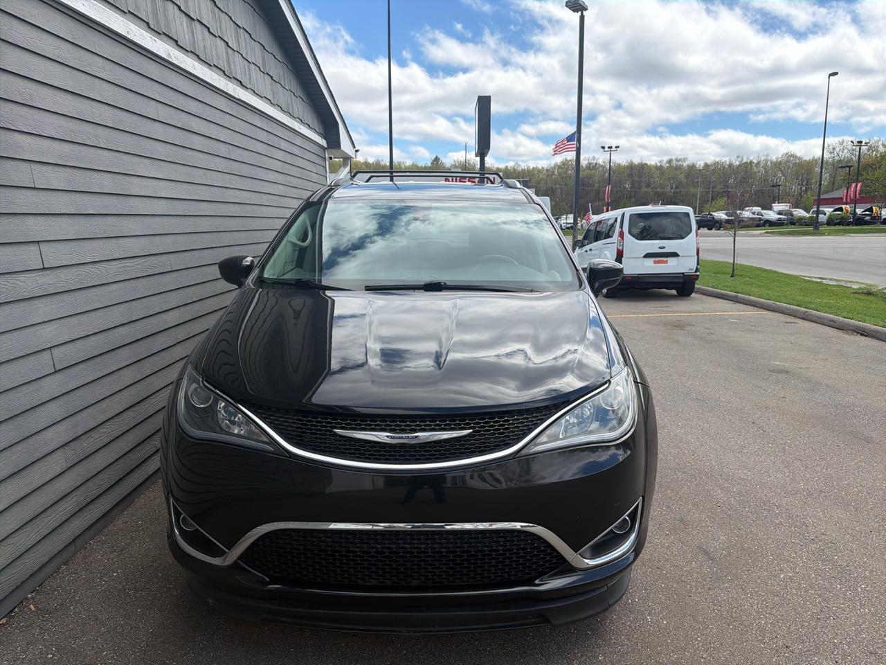 Chrysler Pacifica Touring L FWD 2020