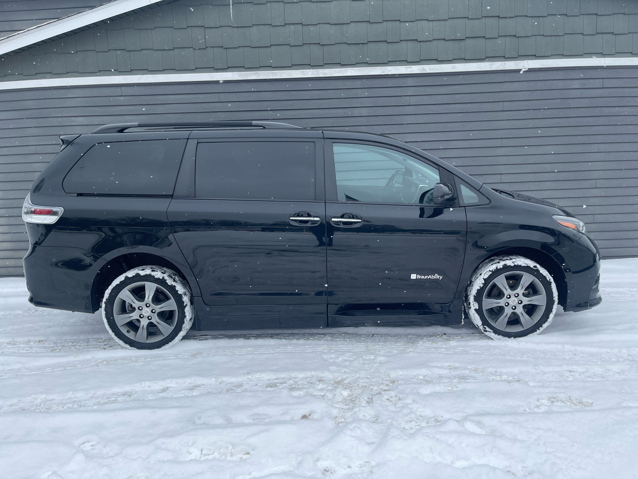 Toyota Sienna 5dr 8-Pass Van SE Premium  FWD (Natl) 2015