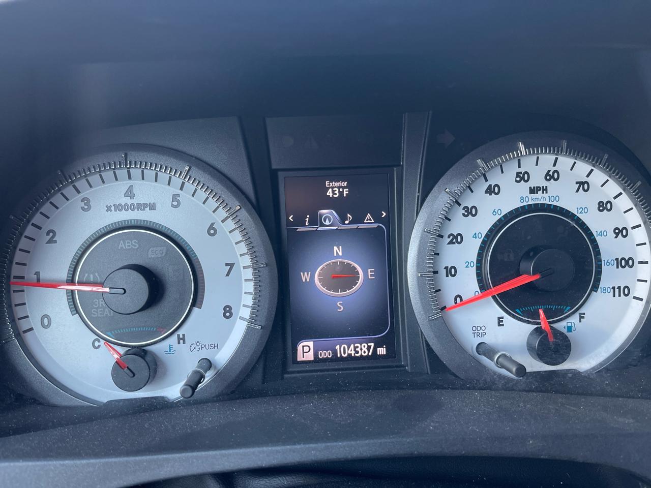 Toyota Sienna 5dr 8-Pass Van SE Premium  FWD (Natl) 2015