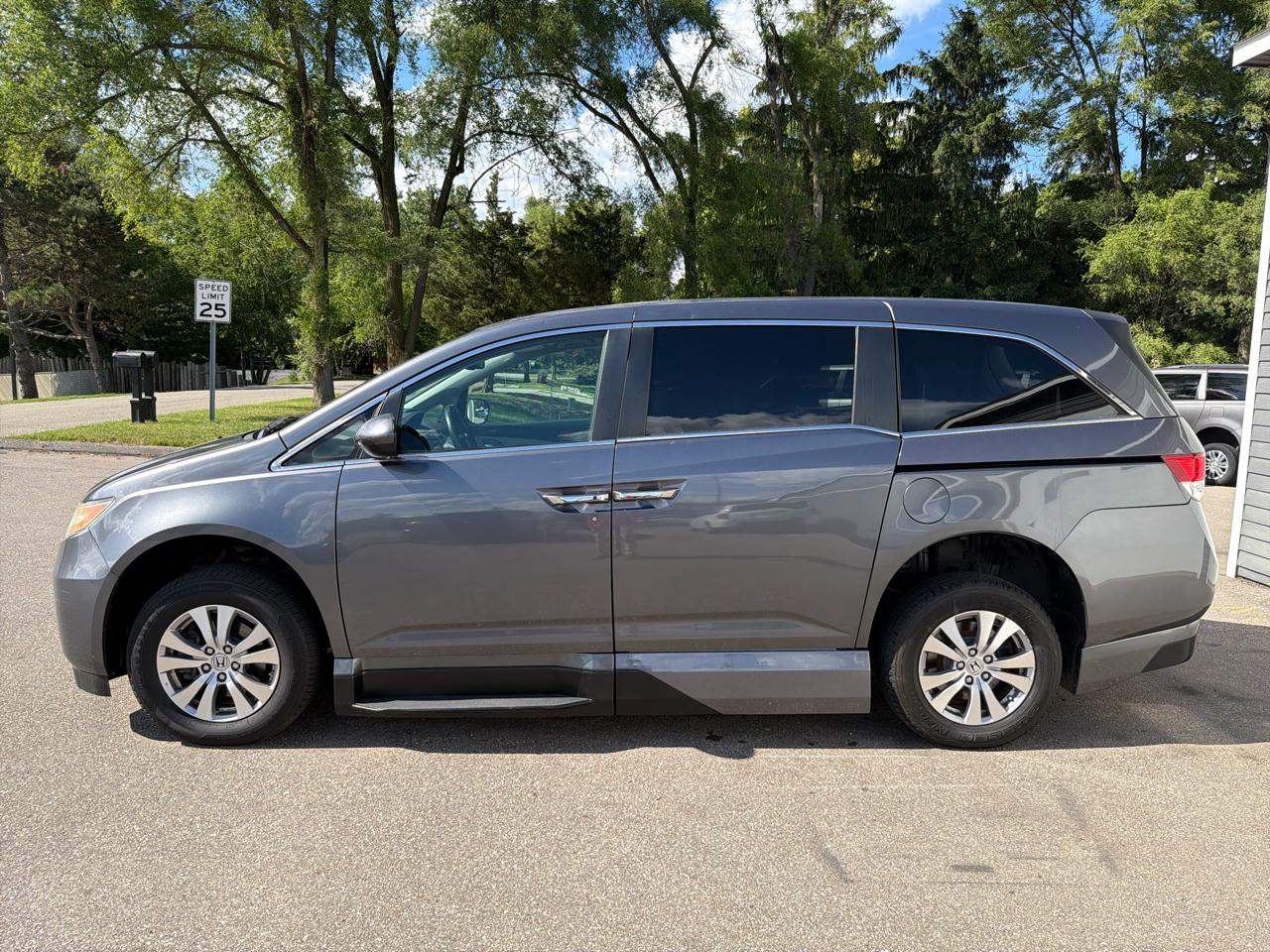 Honda Odyssey 5dr EX-L w/Navi 2015