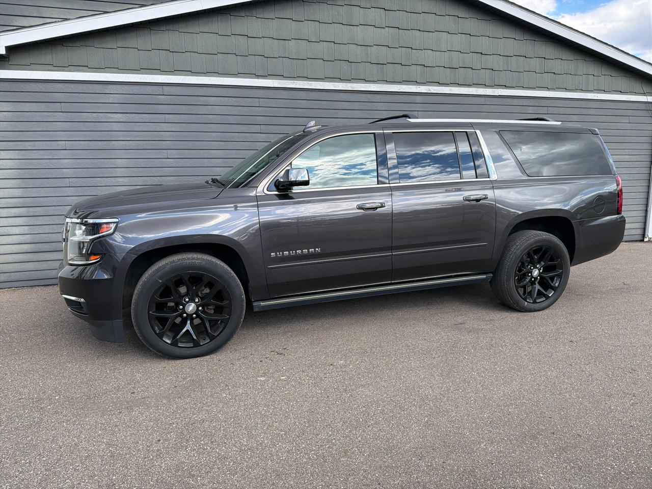 Chevrolet Suburban 4WD 4dr 1500 Premier 2017