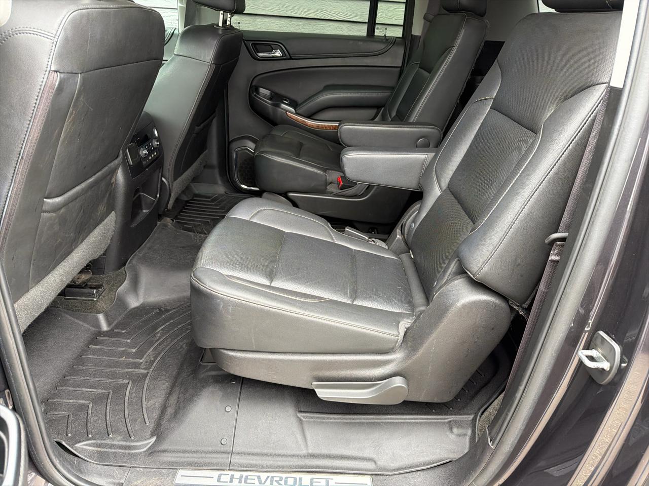 Chevrolet Suburban 4WD 4dr 1500 Premier 2017