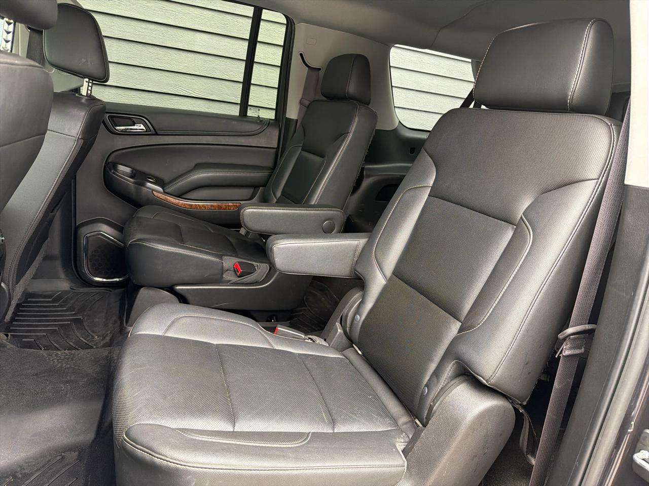 Chevrolet Suburban 4WD 4dr 1500 Premier 2017