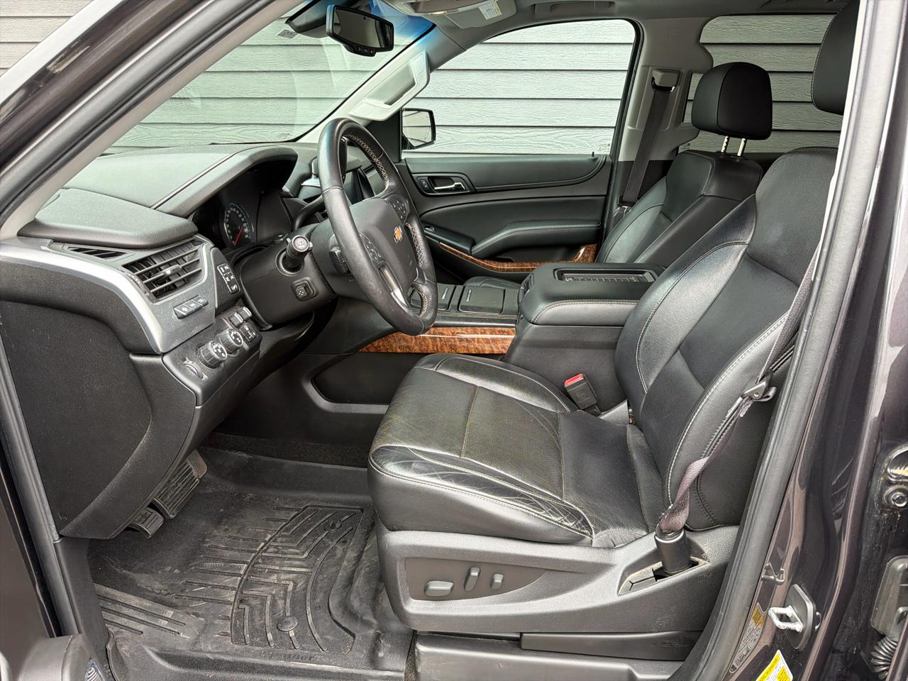 Chevrolet Suburban 4WD 4dr 1500 Premier 2017